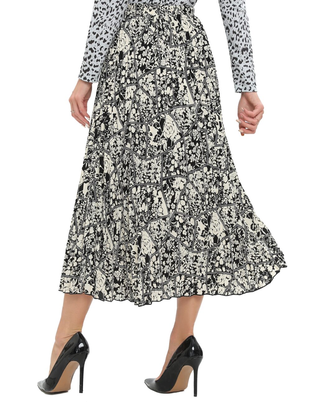 Yandg  Monochrome Pleated Midi Skirt - Image 2