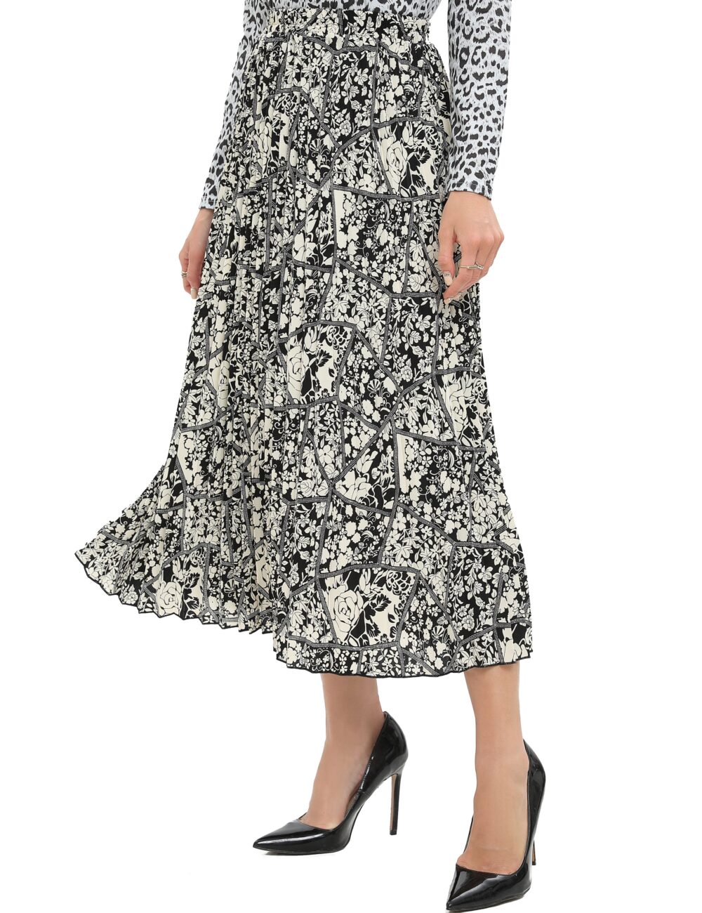 Yandg  Monochrome Pleated Midi Skirt